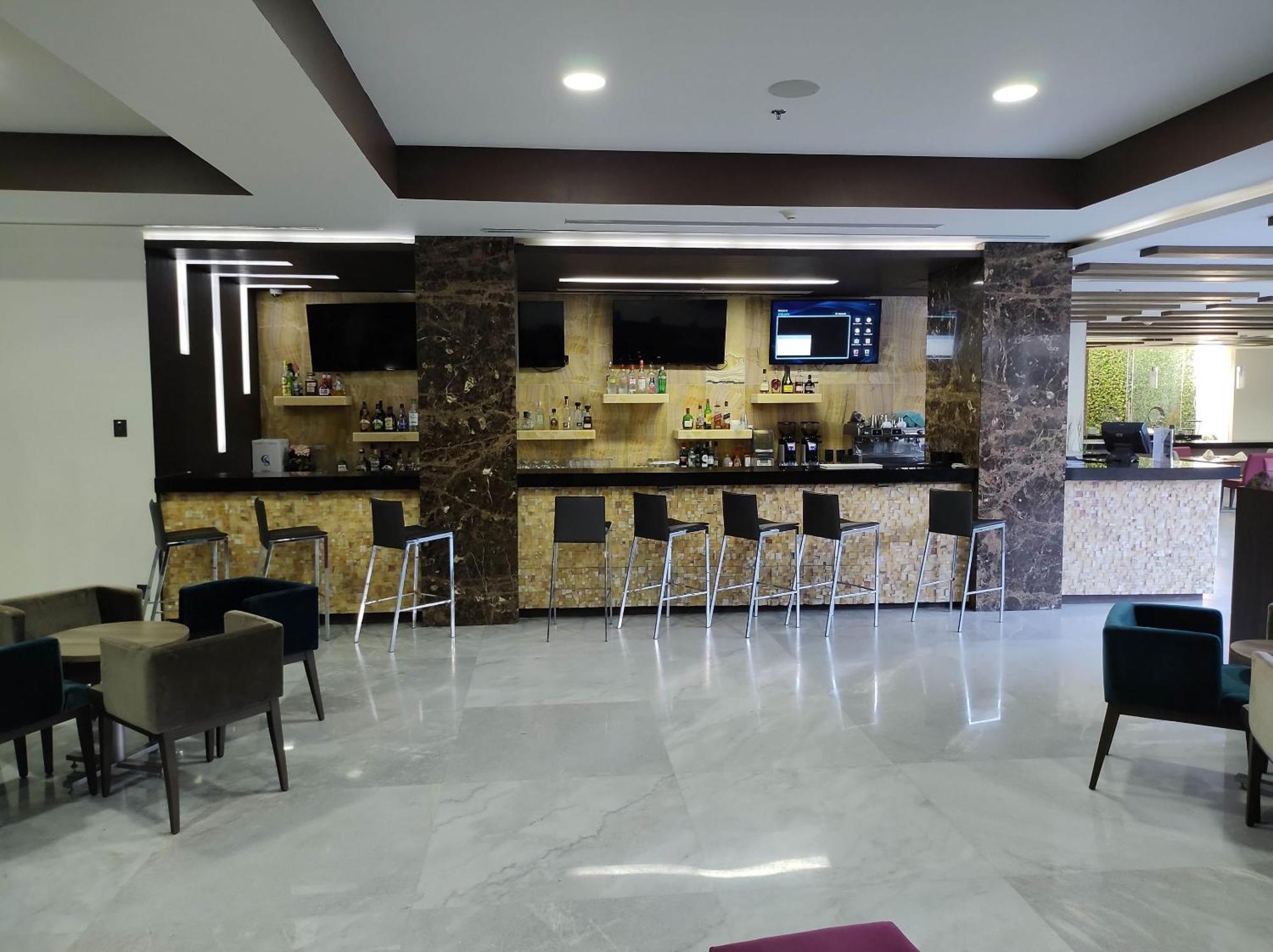 Real Inn Celaya セラヤ エクステリア 写真